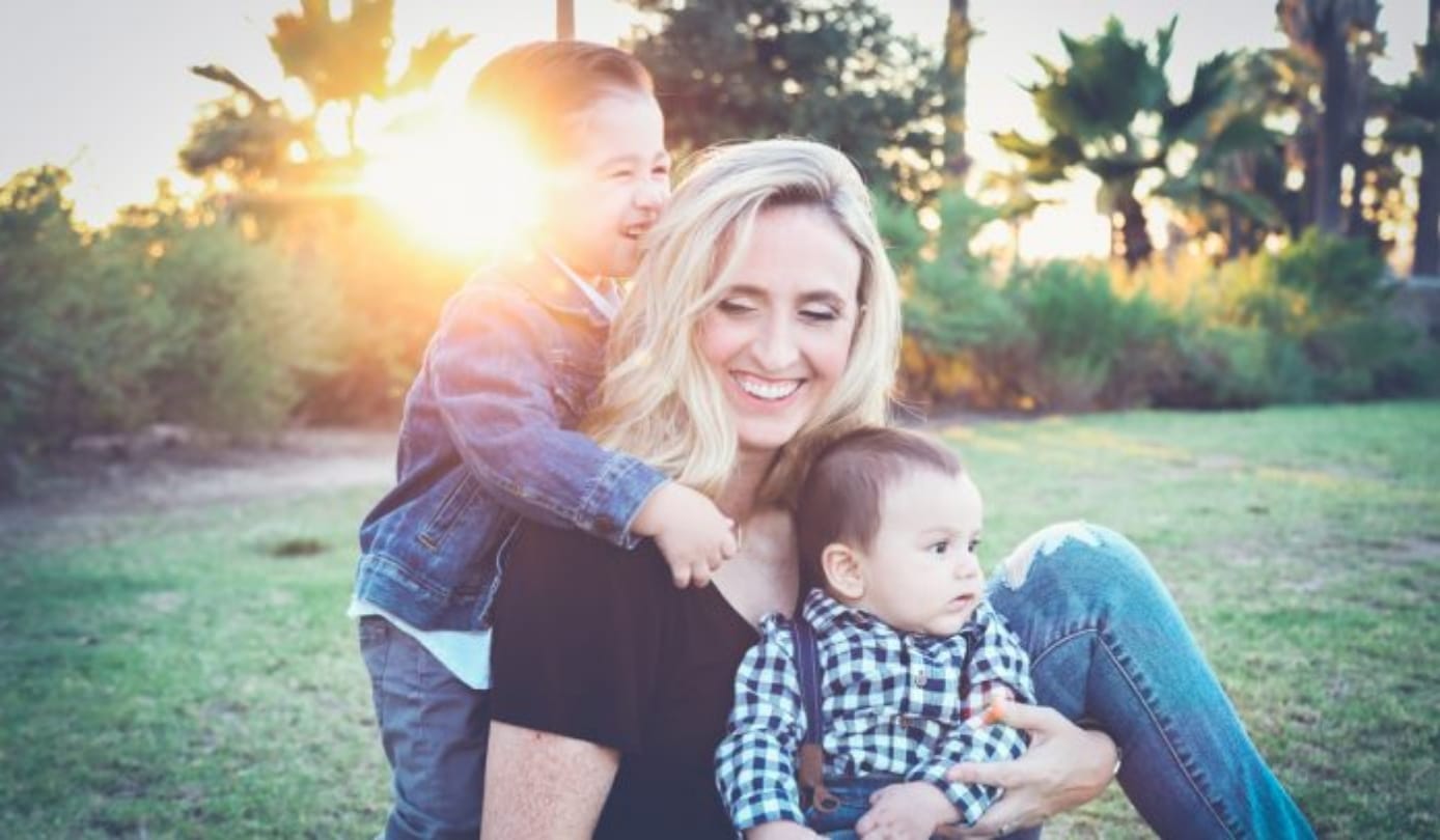 Problems of single mother will be easy just follow these steps