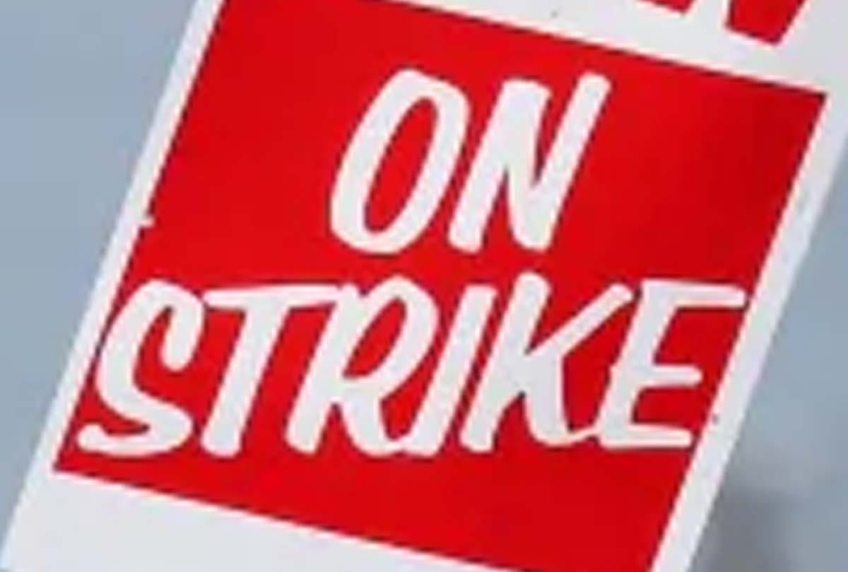 Pen down strike continues  in Jammu Kashmir against privatization