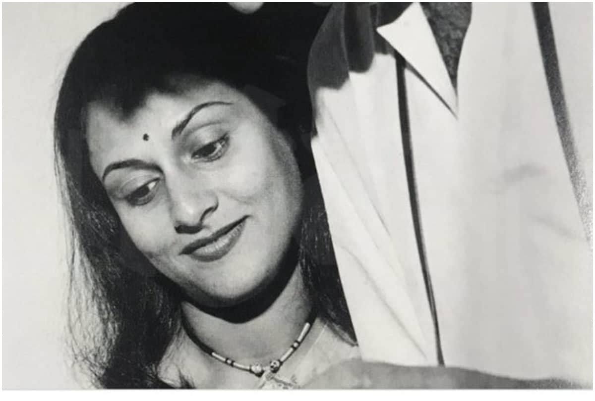 Sonali Bendre shared Bachchan family Karva Chauth pictures Amitabh Bachchan missing in the frame