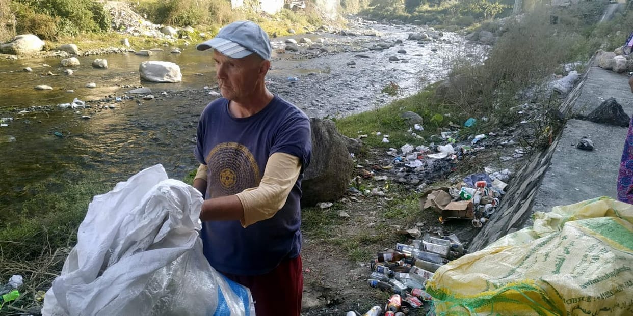 German tourist's unique initiative for environmental protection