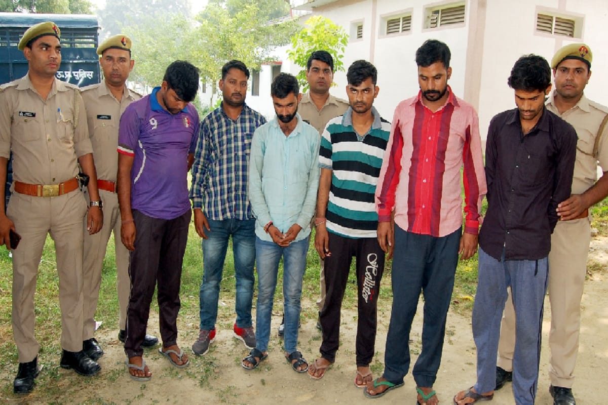 Police arrested six accused selling hemp in Muzaffarnagar district