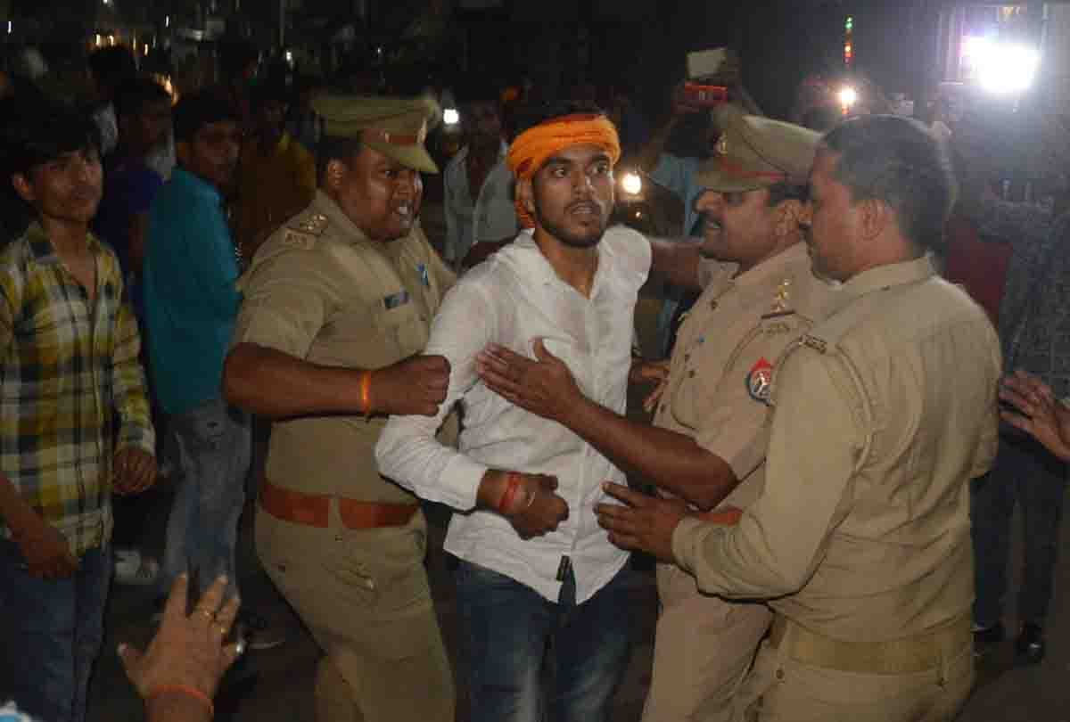 Killing of Kamlesh Tiwari in Lucknow, sabotage in community-specific shops in Hardoi