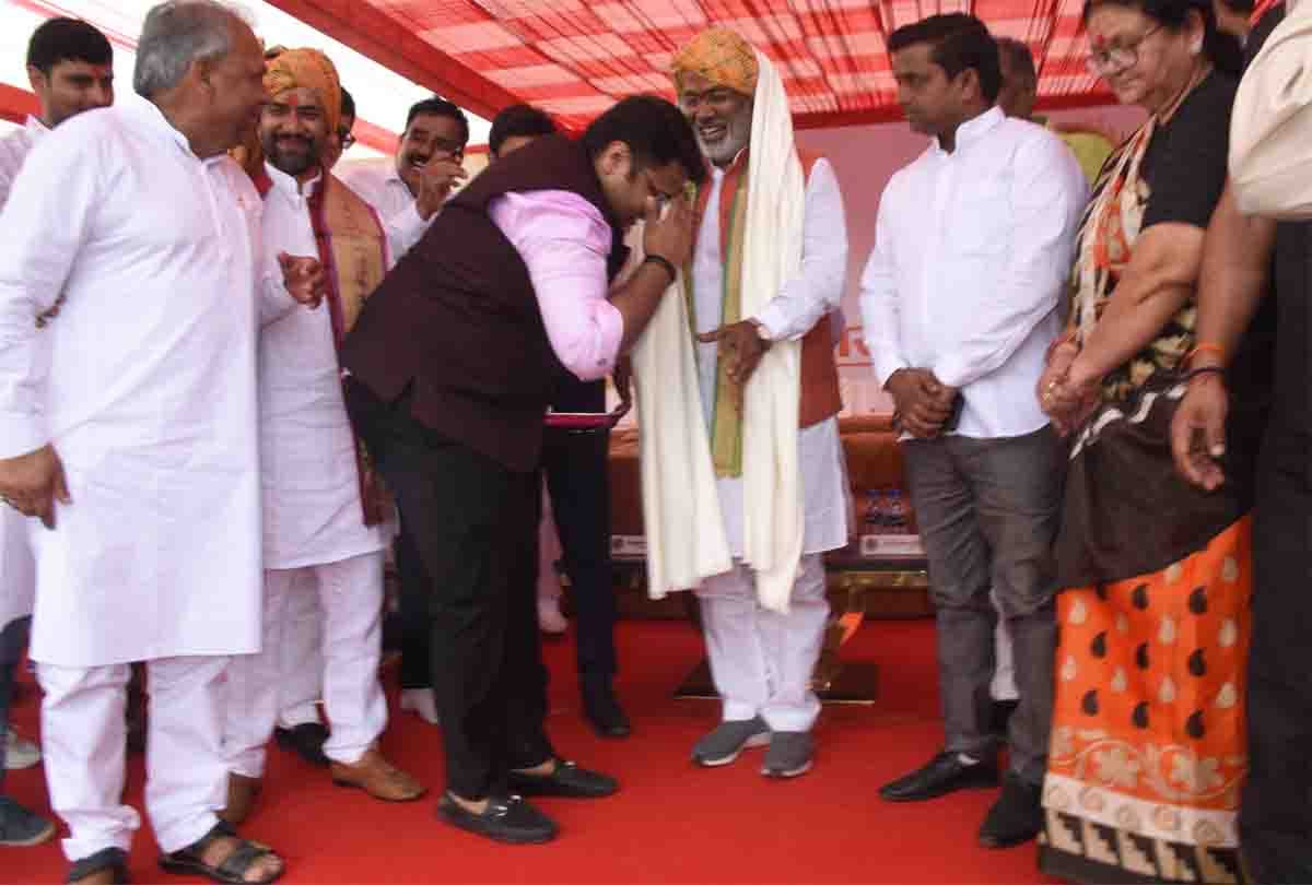 Chaudhary Harmohan divided in SP-BJP