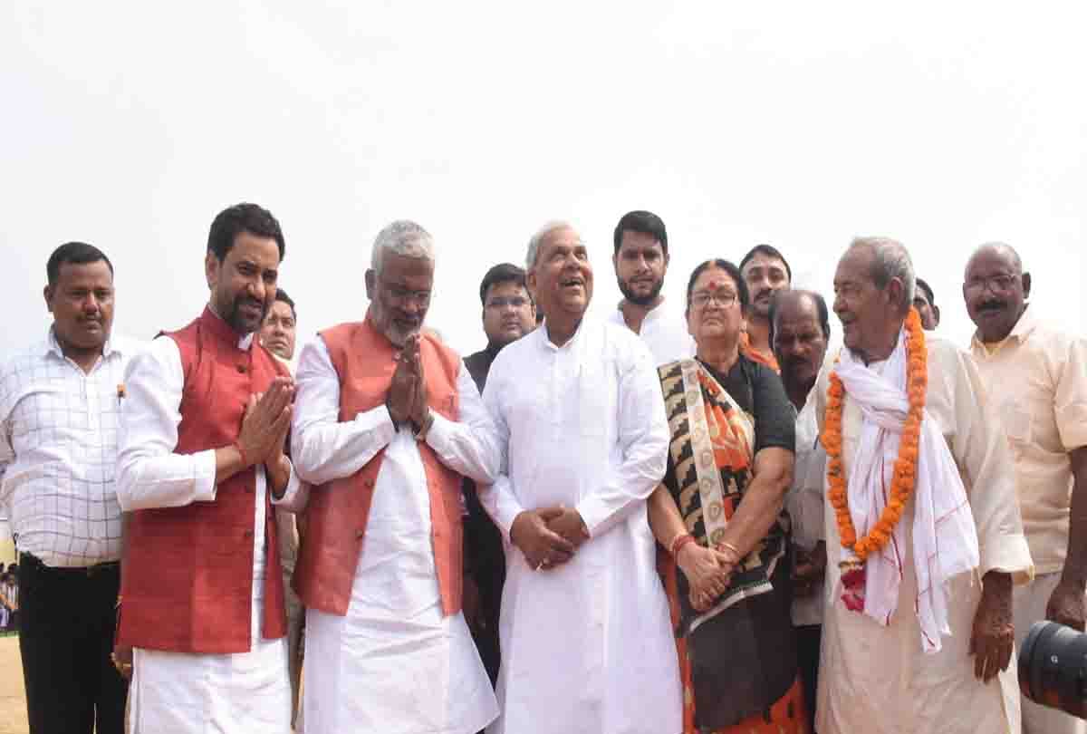 For the first time in 40 years, this great leader broke away from the Mulayam family