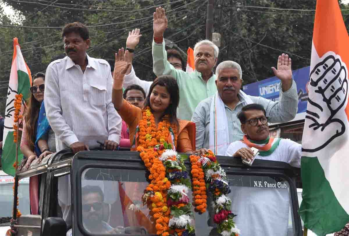 On the last day of campaigning, SP BSP Congress and BJP demonstrated their strength