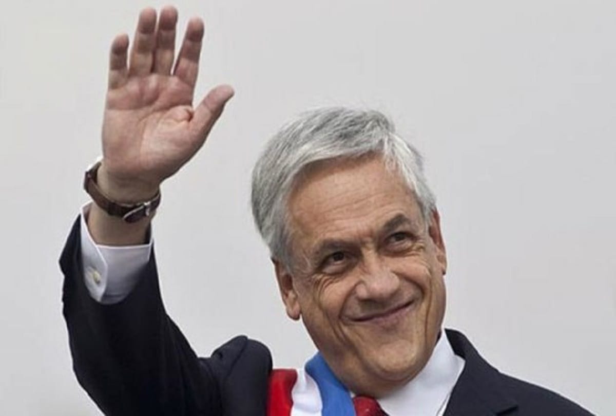 Emergency in Chile after massive protest by people due to increase fare in metro Sebastián Piñera