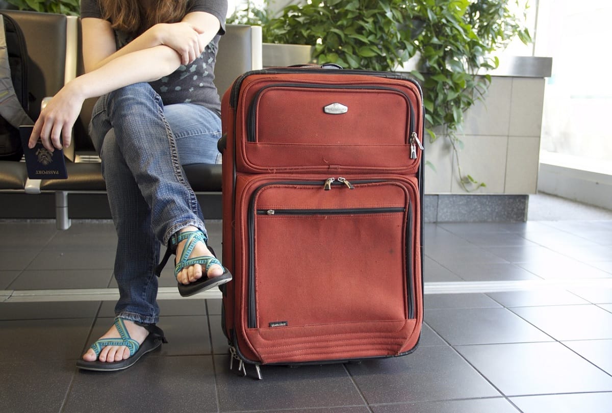 Woman Passenger Wears 2.5 Kg Of Clothes To Avoid Paying Excess Baggage Fee in Philippines