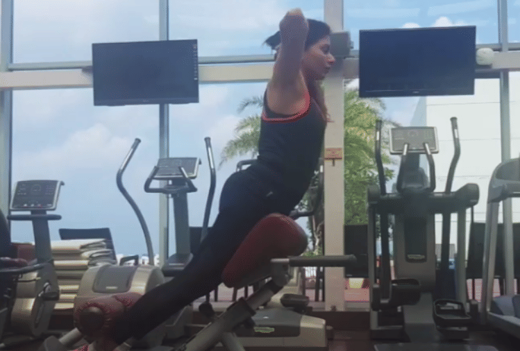 Salman Khan actress Bhagyashree Share Yoga Picture