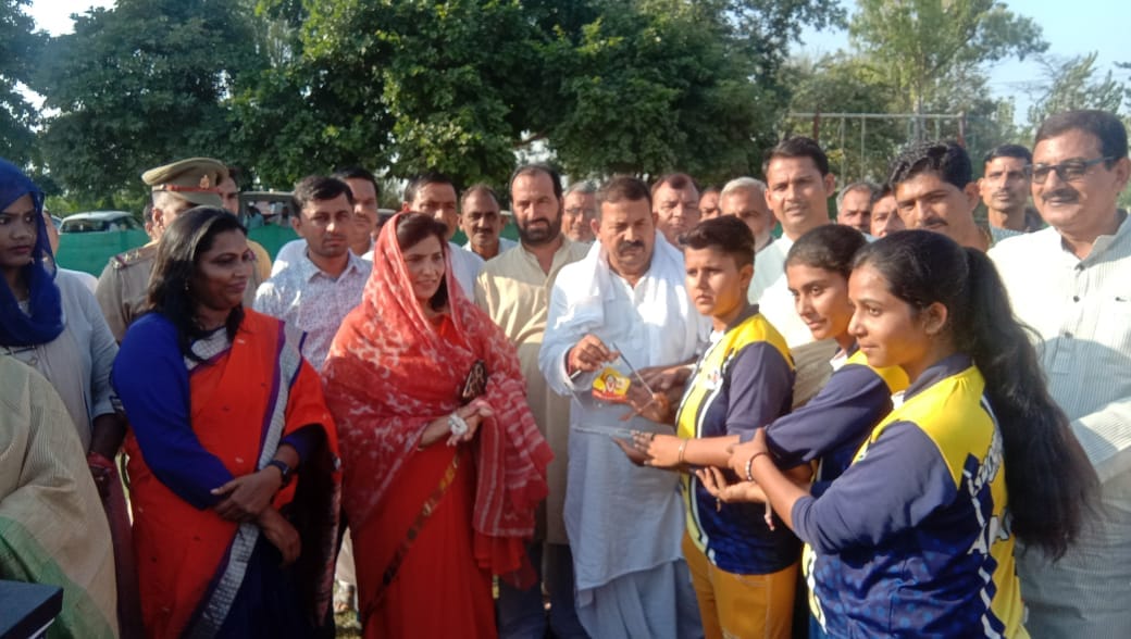Ishika and Shagun won in sports competition