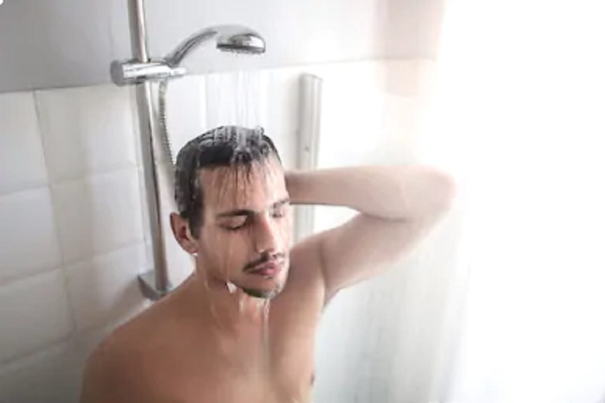warm shower bad for skin