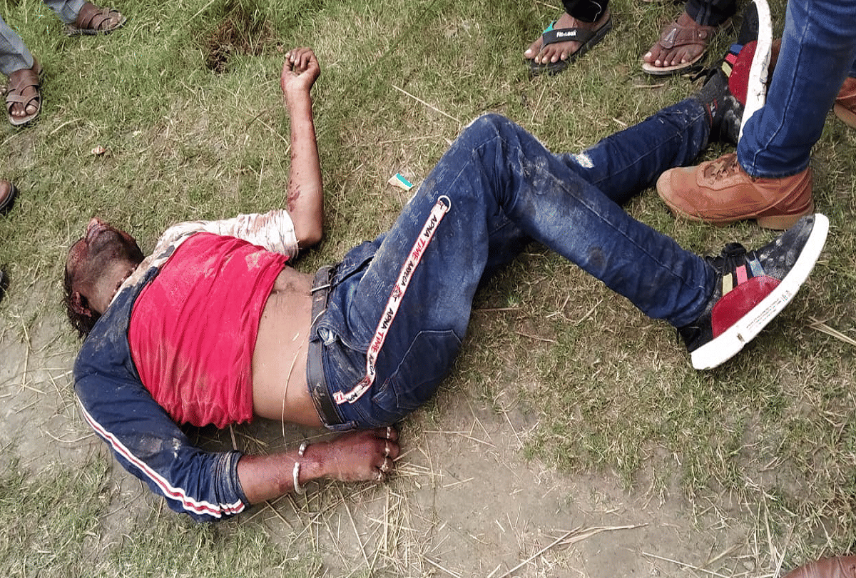 Mob murder Gangster to stone and bricks in Pratapgarh