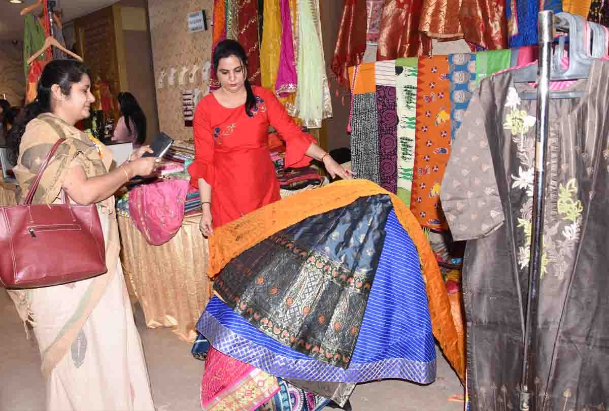 diwali market in kanpur