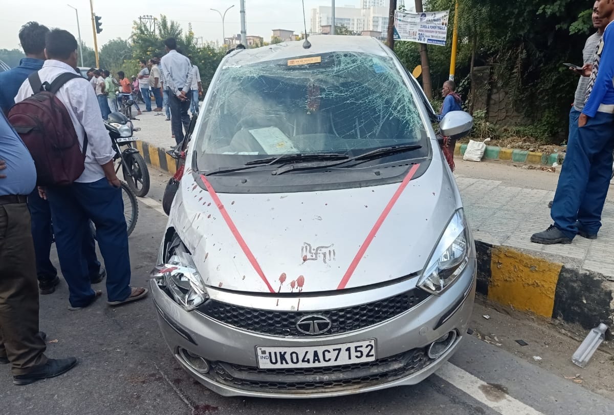 road accident in noida two died