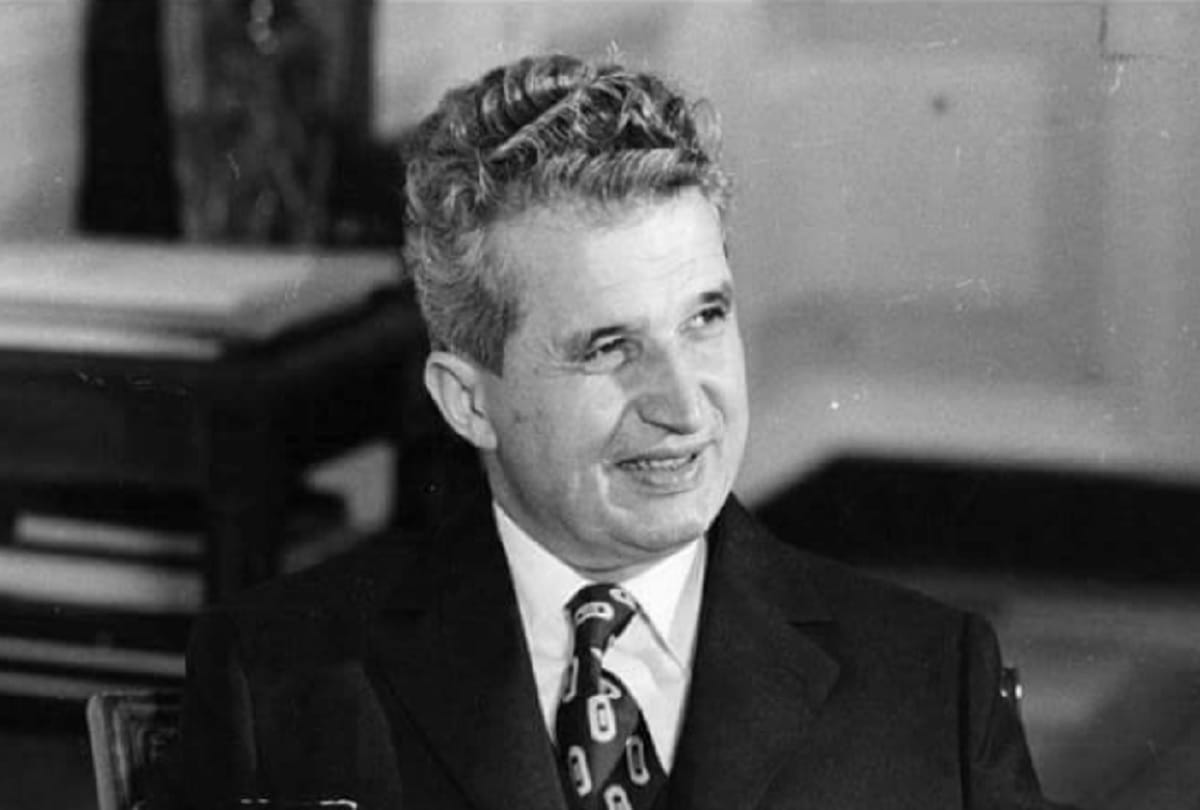 world most cruel dictator Nicolae Ceausescu who washed hand with alcohol