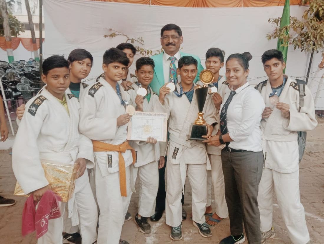 sakshi got the gold medal