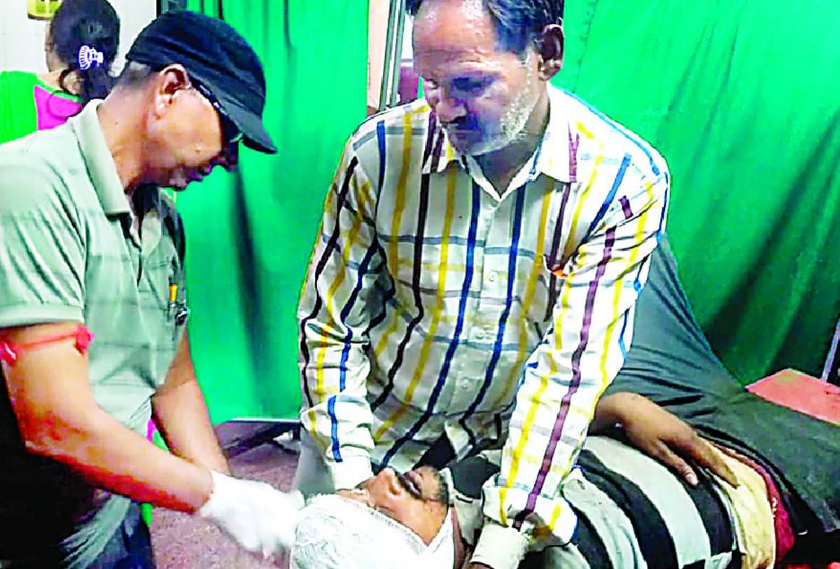 driver fell into 70 feet deep well in raebareli