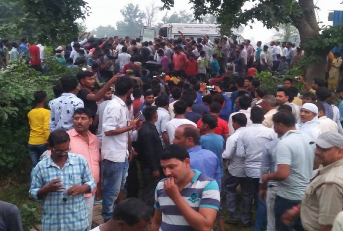 driver fell into 70 feet deep well in raebareli