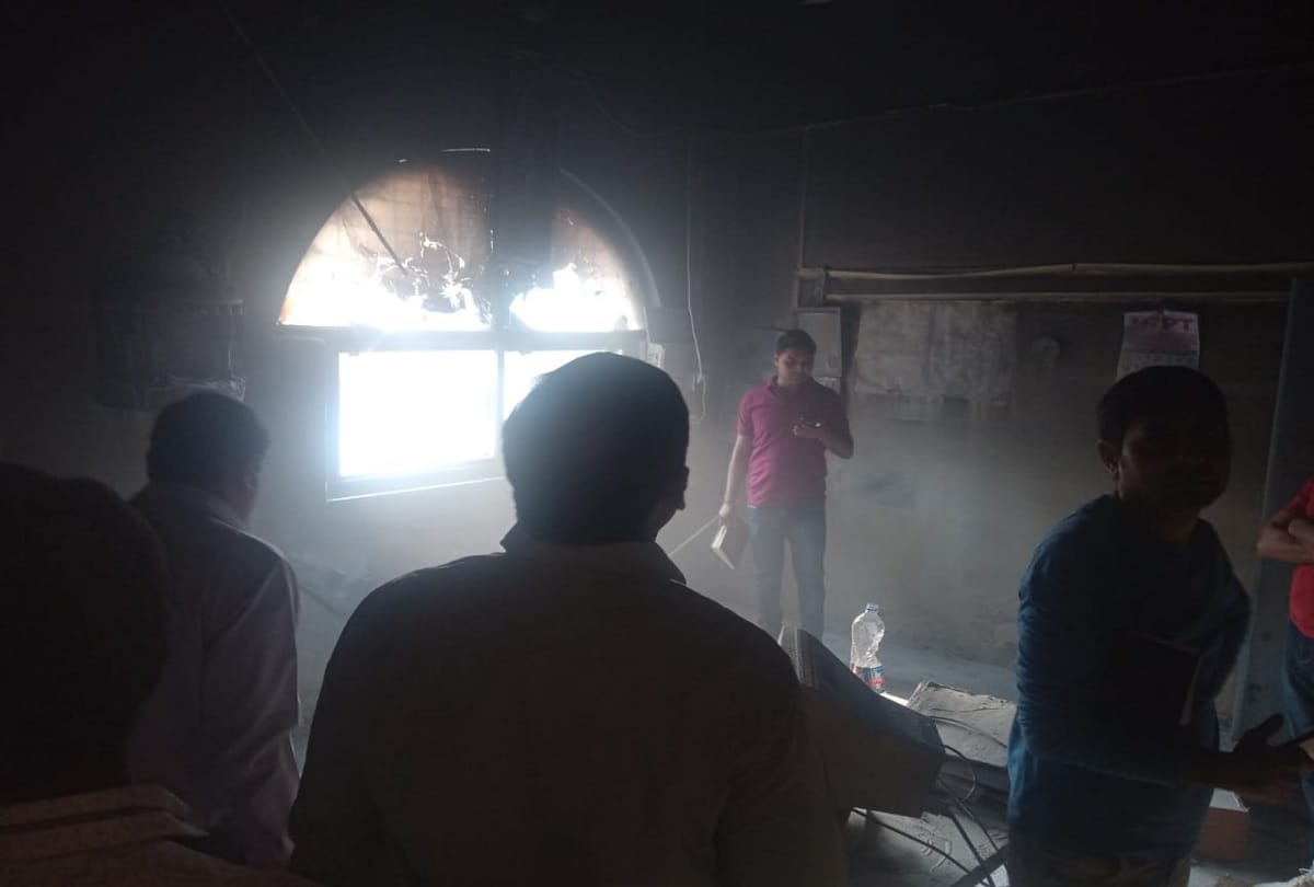 Fire in railway station reservation office at Jhansi