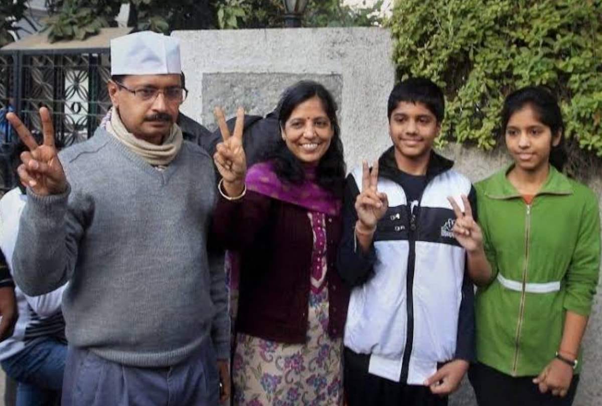 Delhi Election 2020 kejriwal daughter wife son campaigning for him