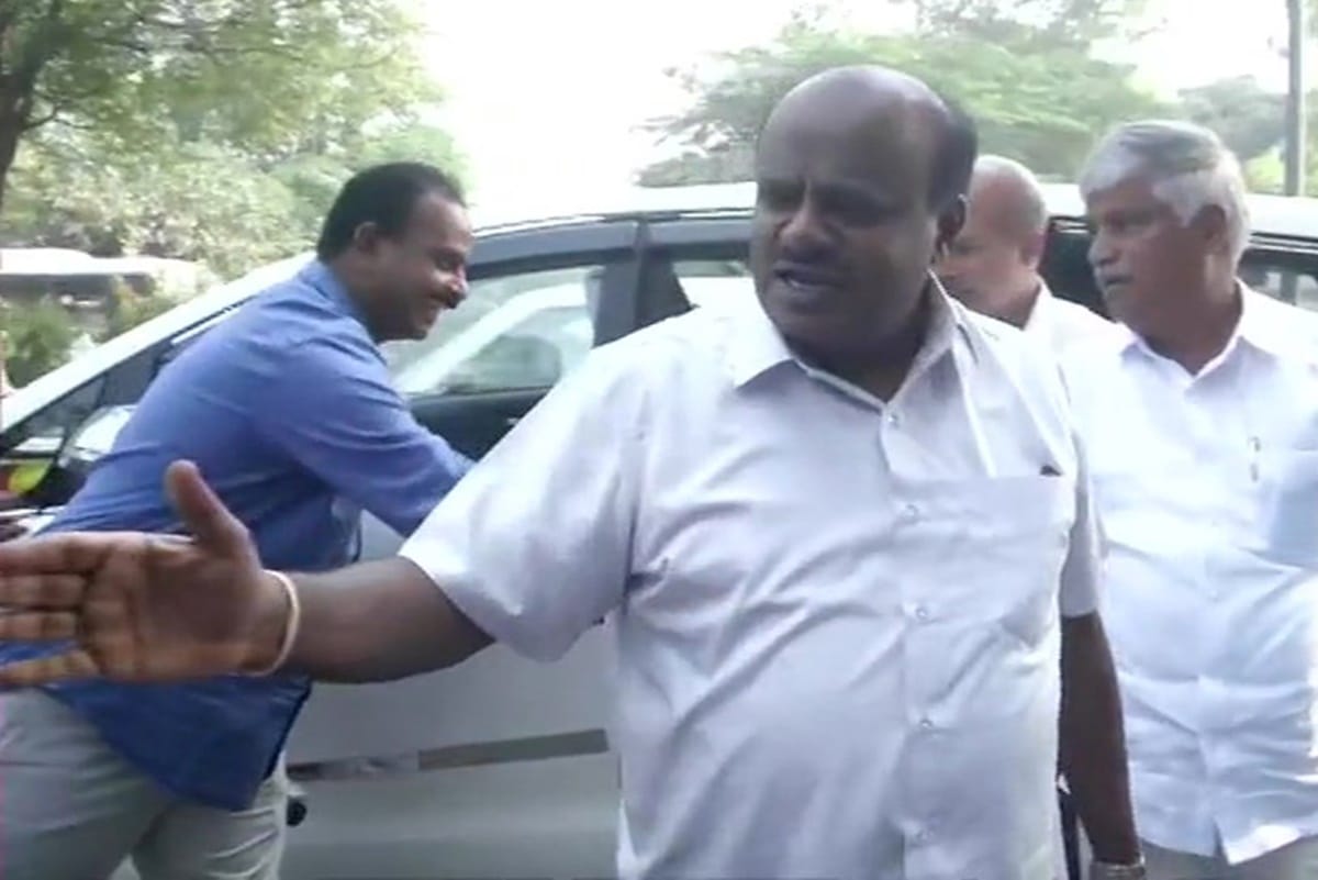 HD Kumaraswamy arrives at Tihar Jail to meet DK Shivakumar who is in judicial custody in ED case 