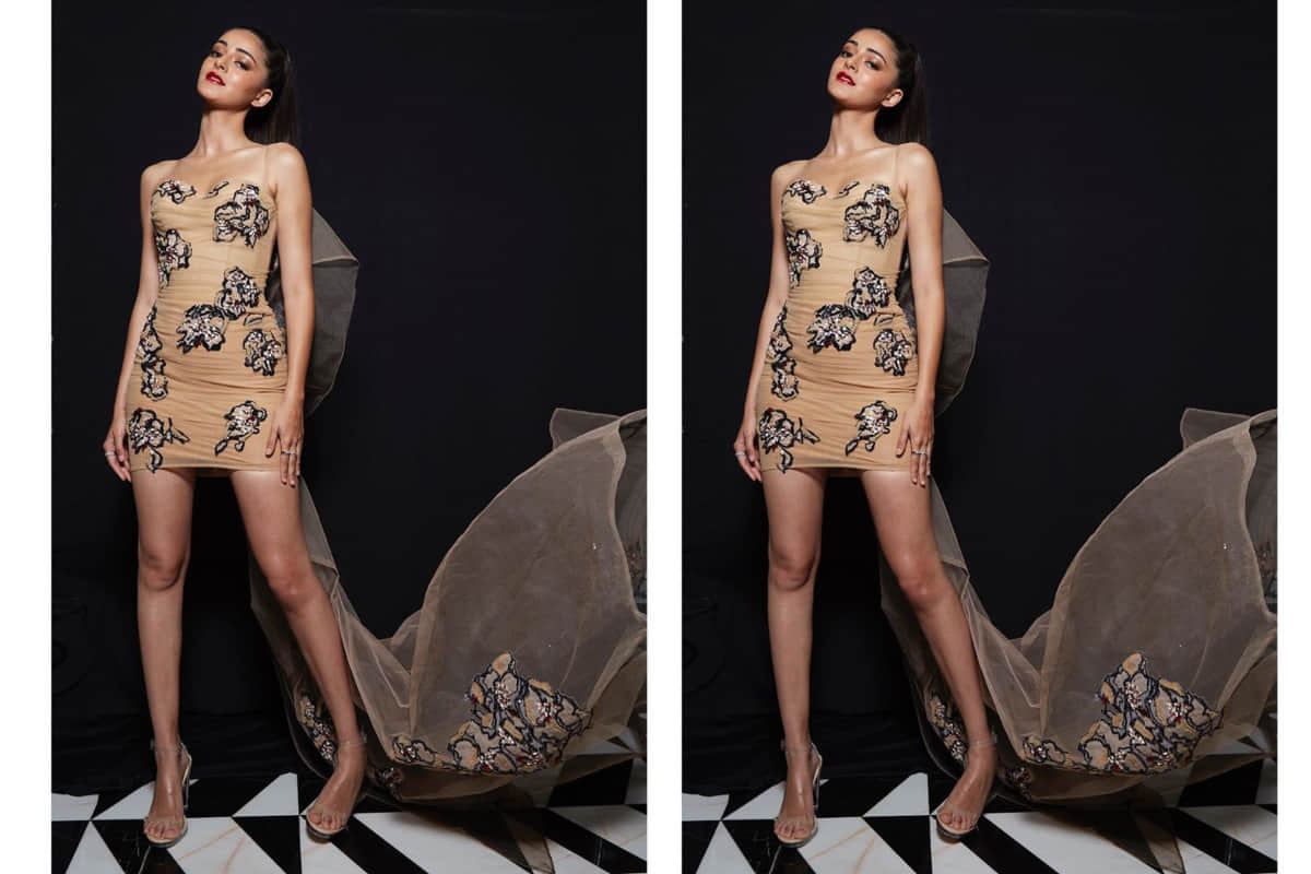 janhvi kapoor and ananya pandey power dressing slays in vogue women of the year 2019