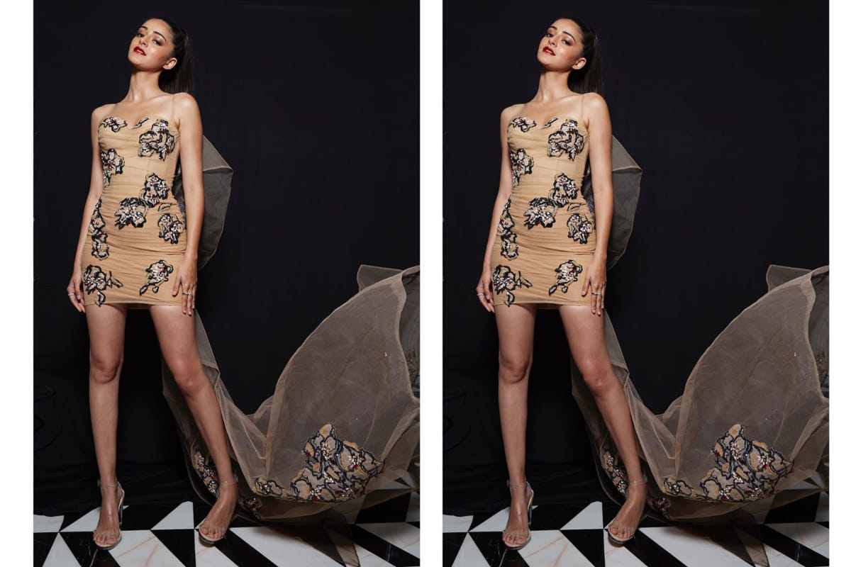 janhvi kapoor and ananya pandey power dressing slays in vogue women of the year 2019