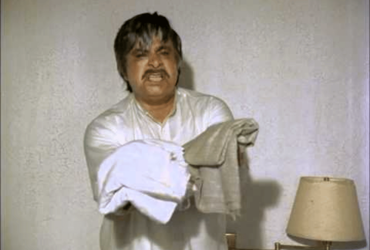 10 Best Dialogues of Comedy King Kader Khan From Coolie Hum Agnipath Judaai