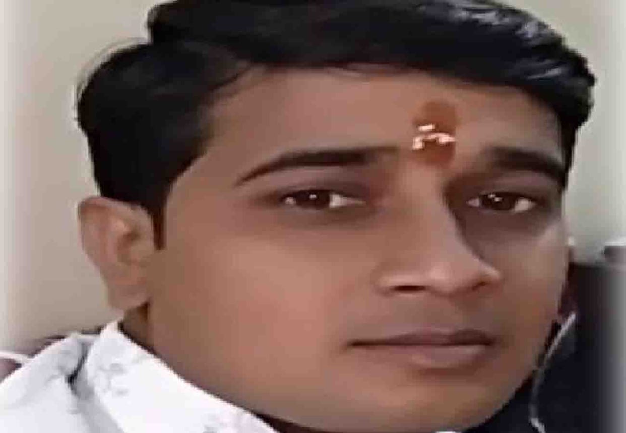young man brutal murder in land dispute in farrukhabad