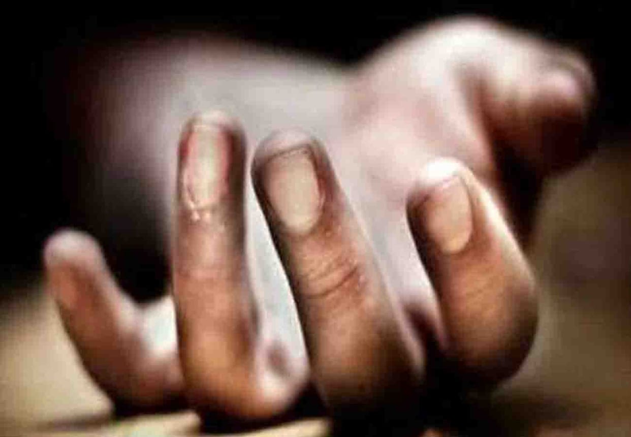 Farmer committed suicide due to crop waste and debt in hardoi