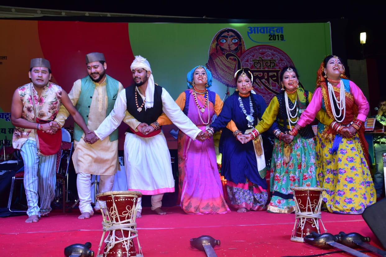 Rangilo Kumaon Mero, Chhabilo Garhwal