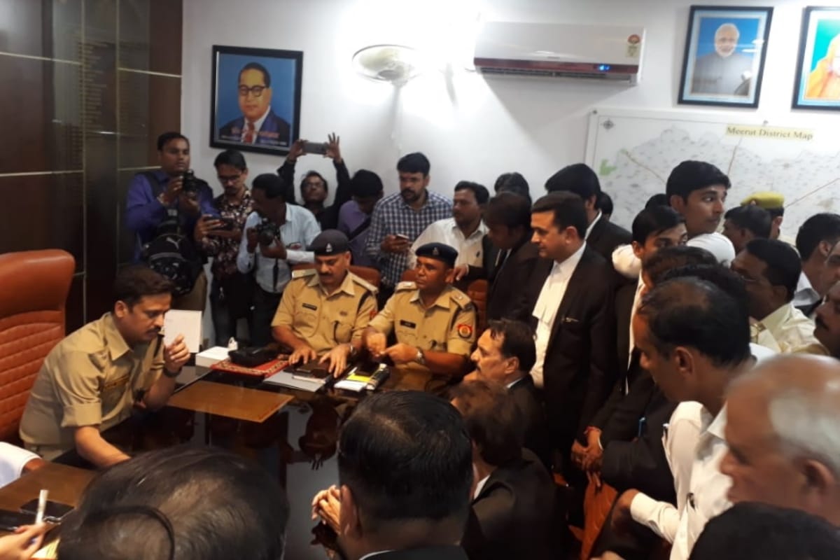 Advocate murder in Meerut: Lawyers surrounded SSP office after mukesh sharma Murder