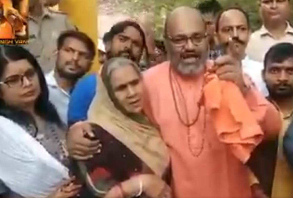 case register on narsingh nand saraswati for hate speech in sitapur