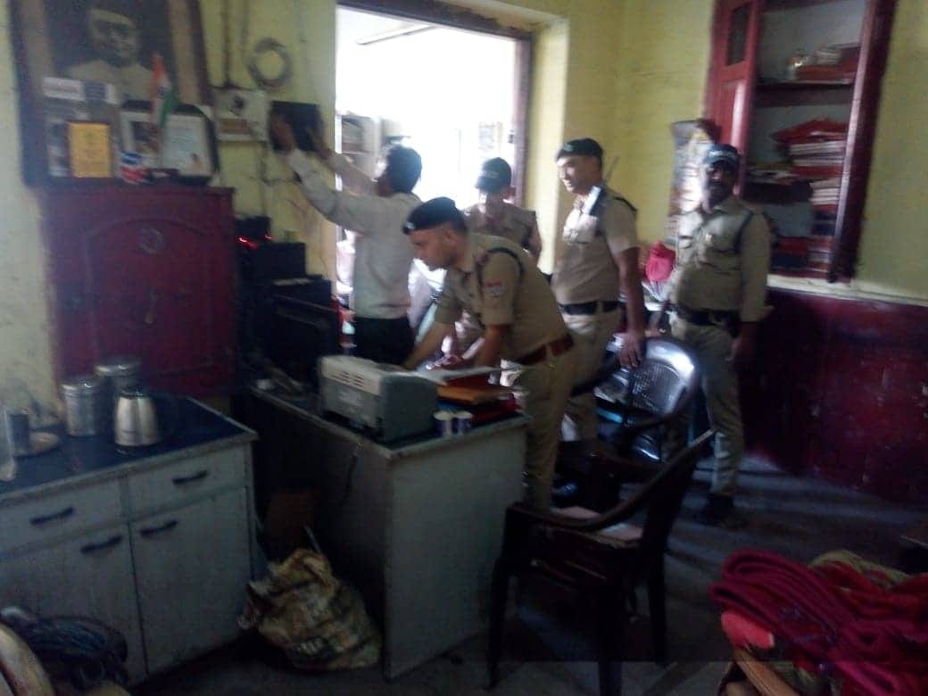 fraud in Dehradun from old age man