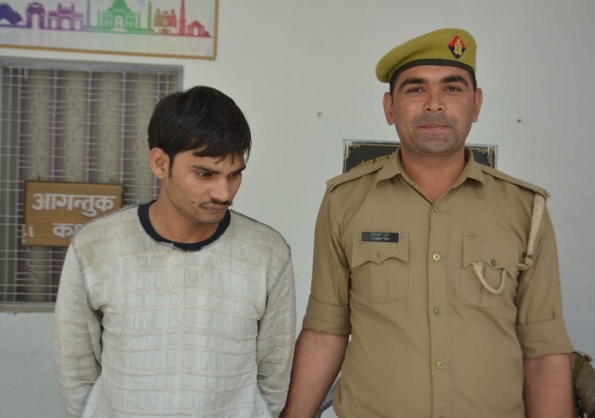 police cactch the lootera with stolen jwellry