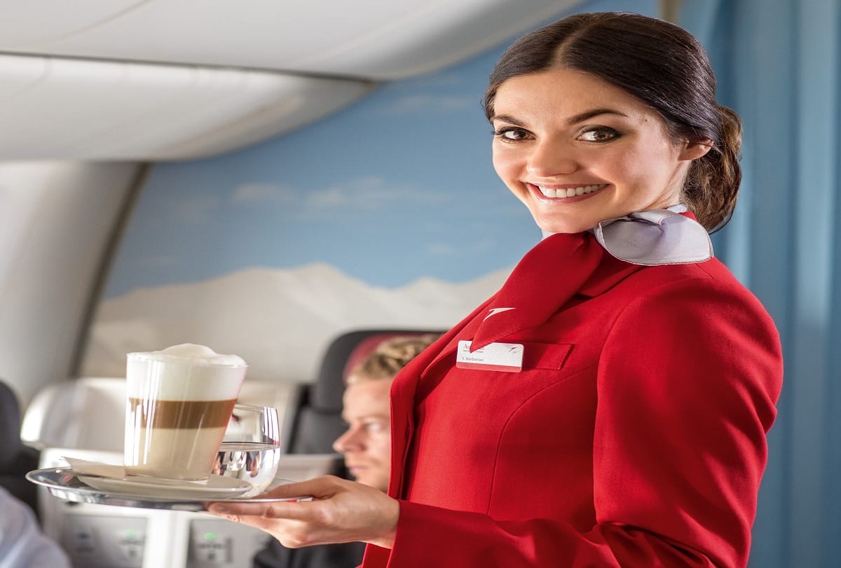pilot and air hostess boyfriend fight in hindi