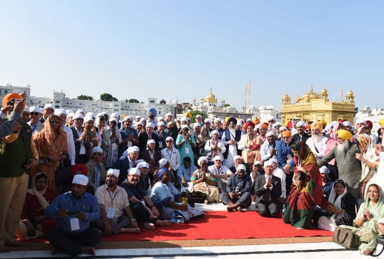 Heads of foreign missions at Golden Temple for 550th birth anniversary of Guru Nanak Dev