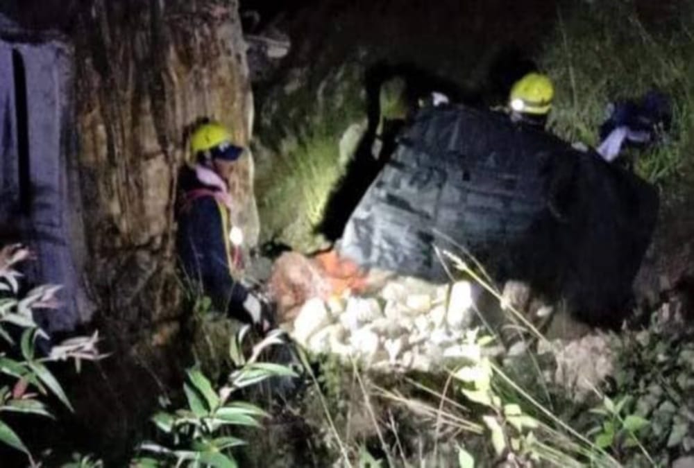 Five Dead Bodies Funeral Together after Car Fell into Ditch in Chamoli Photos