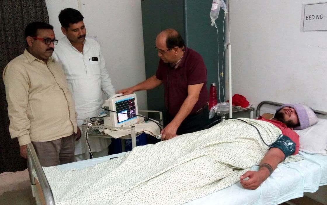 bhaajapa neta ke putr samet do ko dengoo