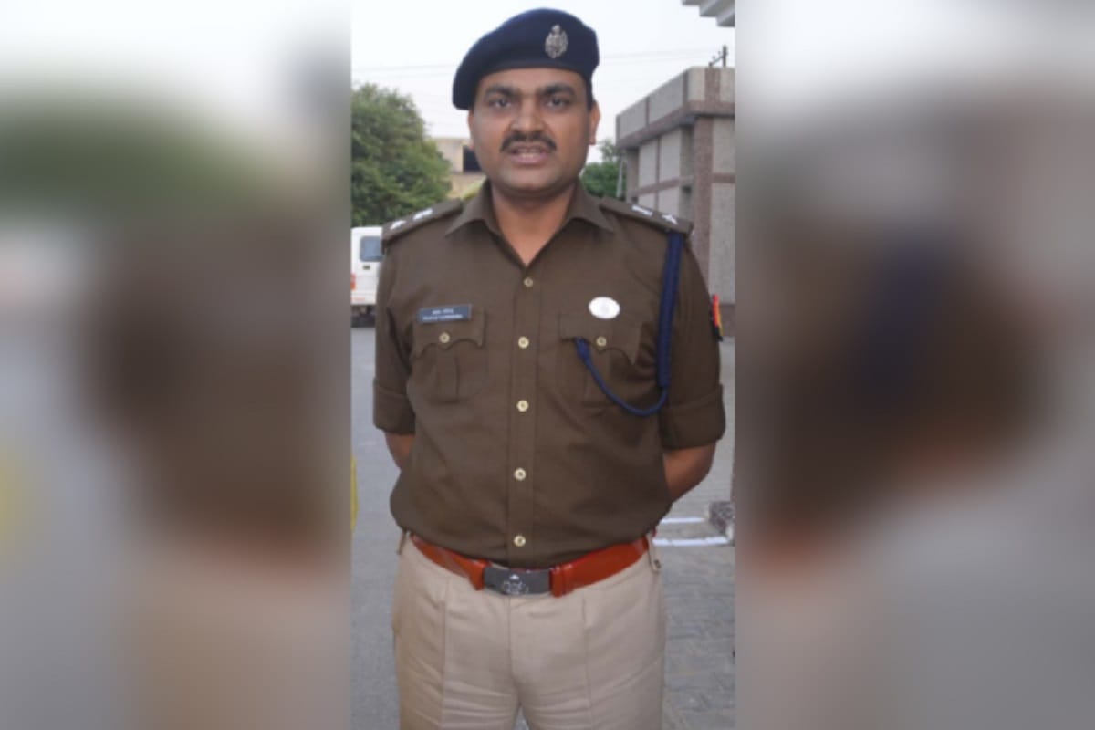 SP Pratap Gopendra Yadav suspended head constable in Baghpat district