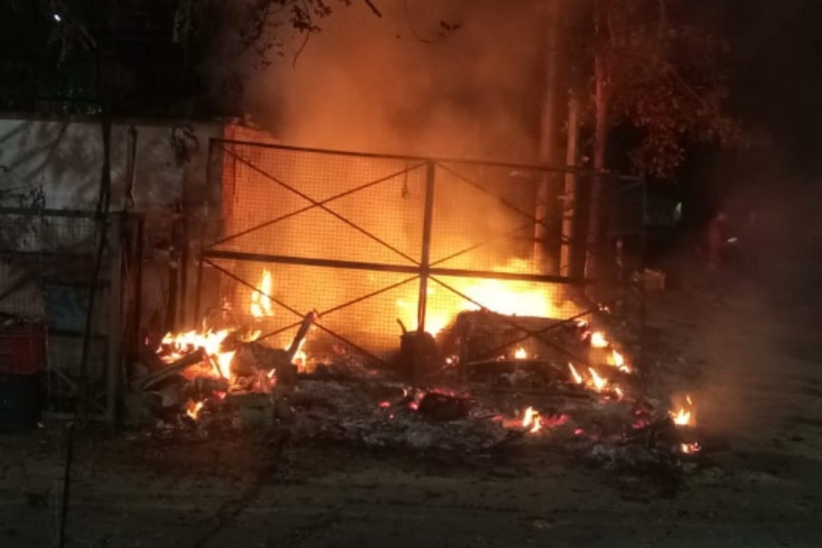 pollution, garbage piles openly burning despite NGT ban in Meerut
