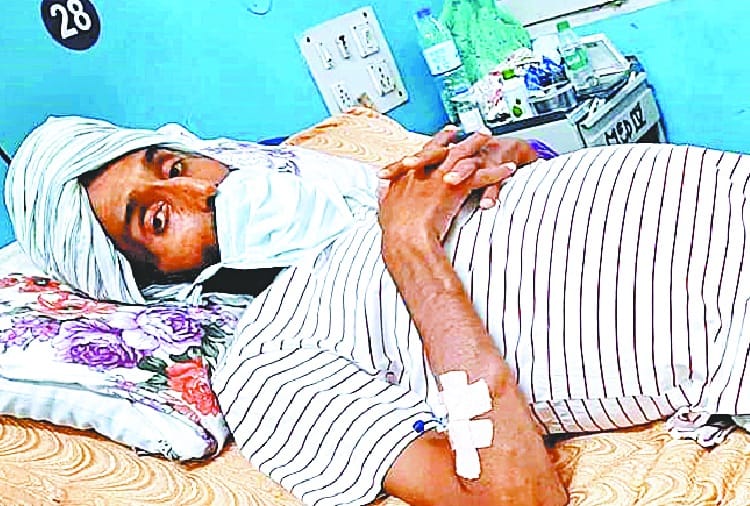 Lyricist Gurnam Gama suffering from liver disease, admitted in faridkot hospital
