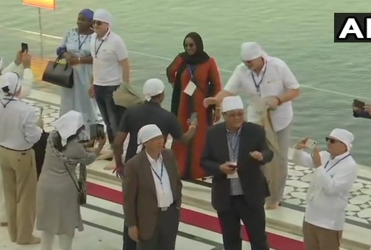 Heads of foreign missions at Golden Temple for 550th birth anniversary of Guru Nanak Dev