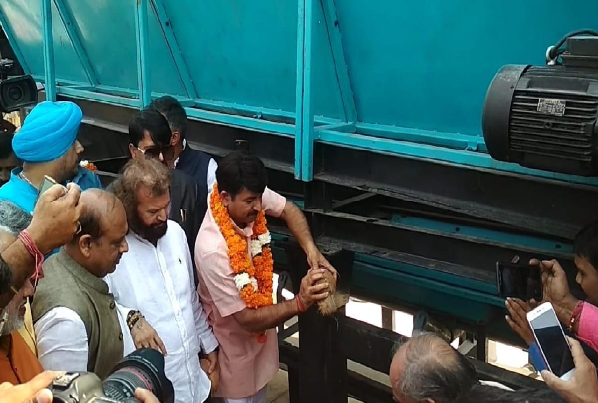 300 tons of waste will be disposed every day in Bhalswa landfill site another tromal machine started