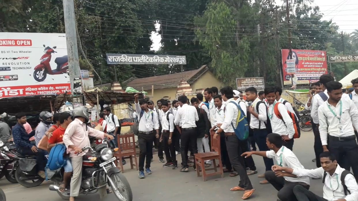 polytechnic student does road jam