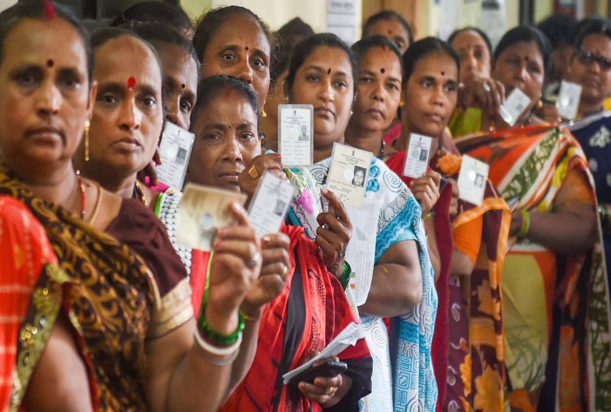 Sharda Devi reached Assembly five times and Gauri Devi three times from Gorakhpur