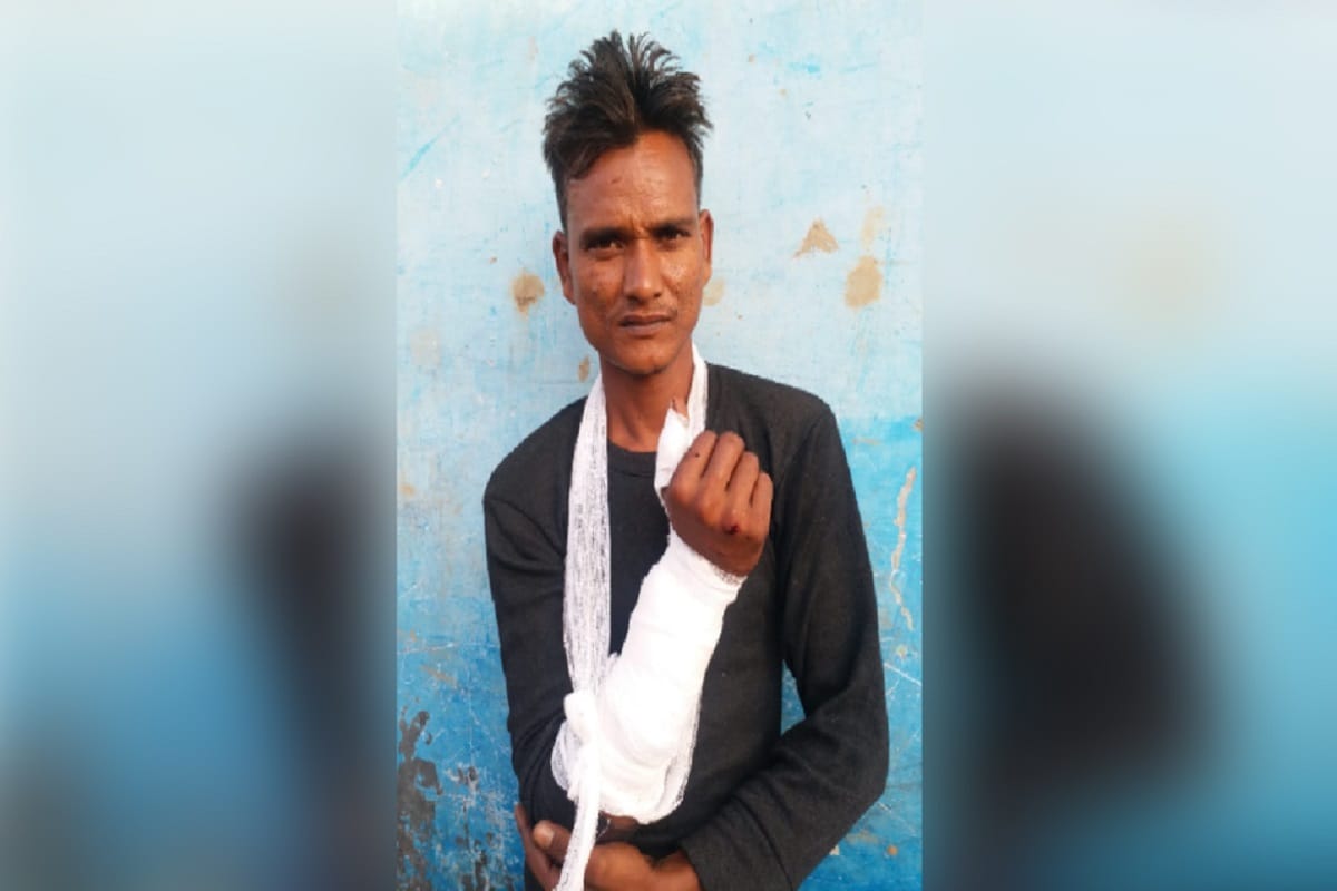A employee tried to commit suicide by cutting the nerve of hand after not getting salary in Meerut