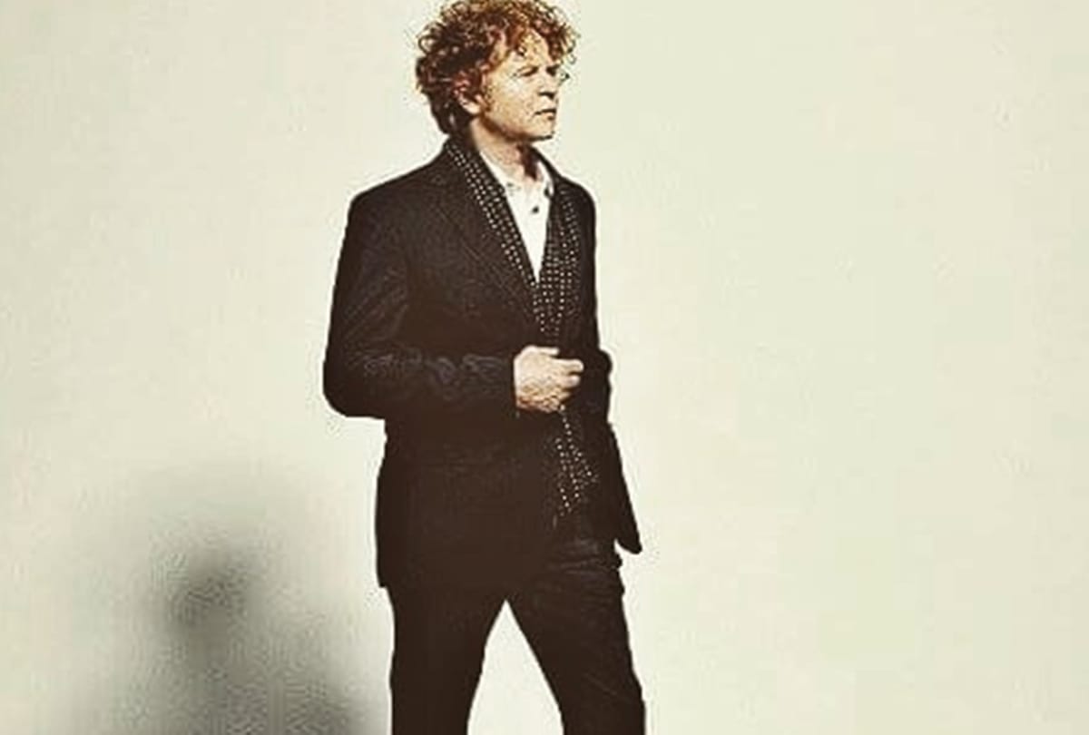 Simply Red singer Mick Hucknall Reaction on Sleeping with 3000 Women