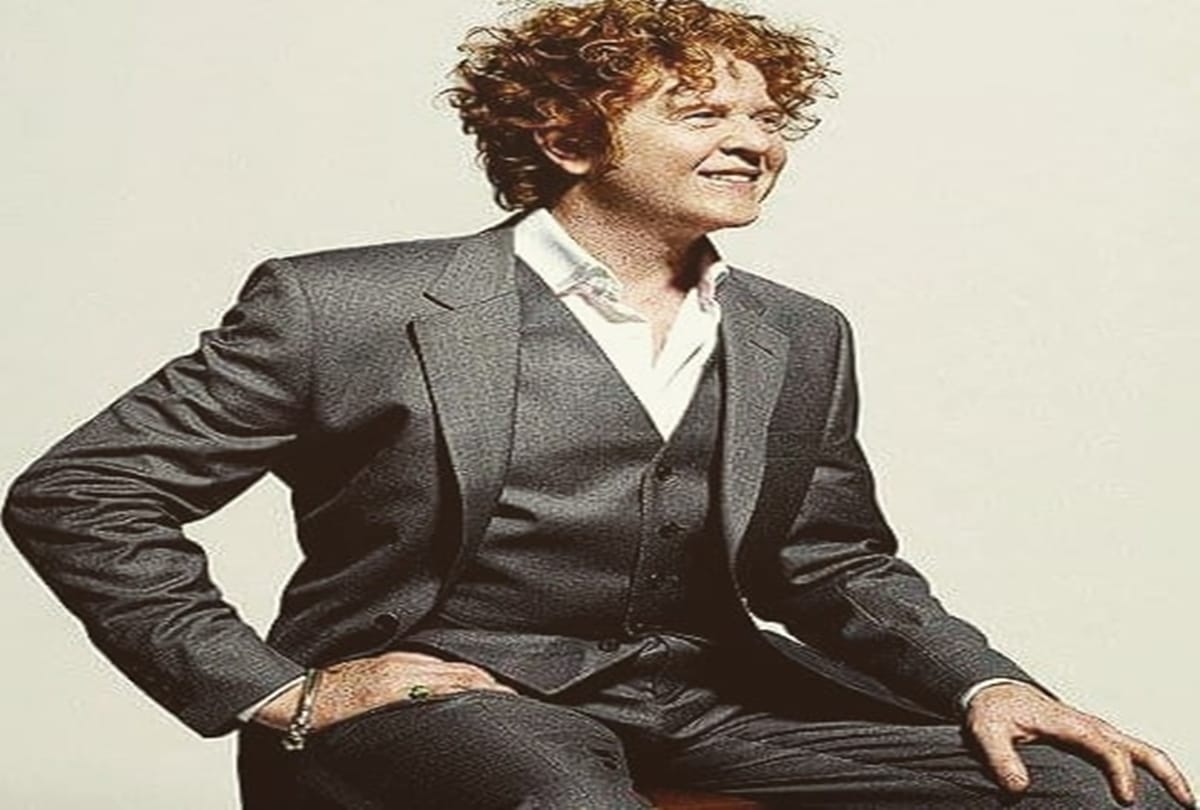 Simply Red singer Mick Hucknall Reaction on Sleeping with 3000 Women