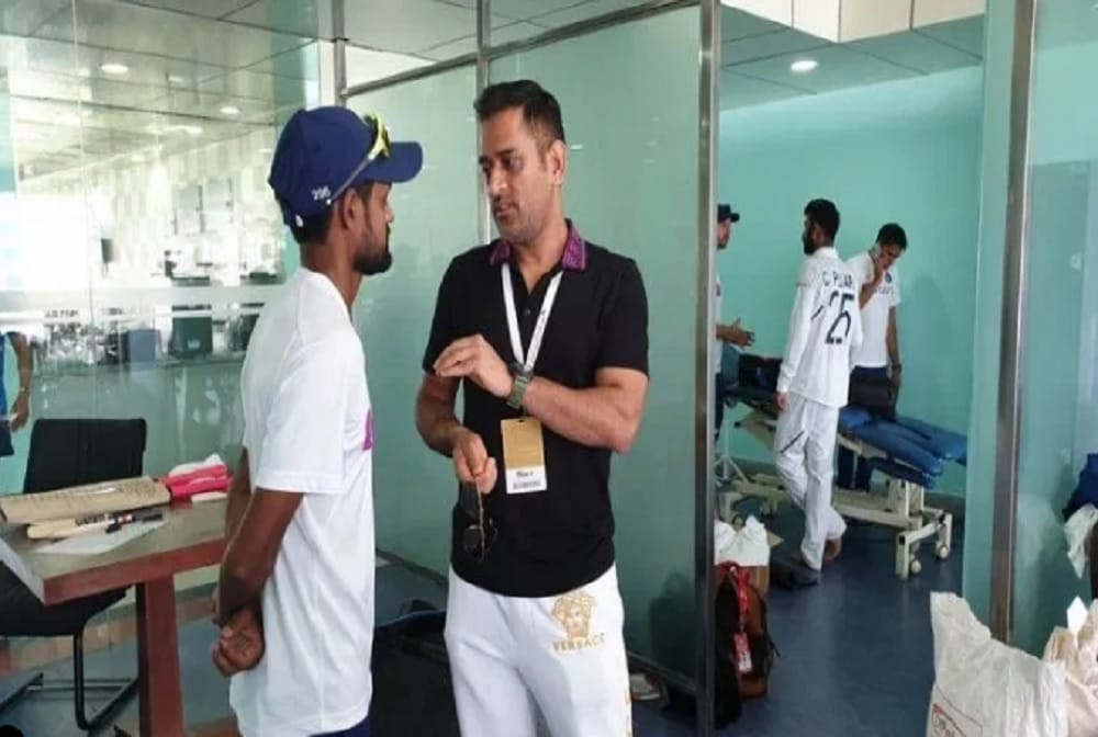 VIDEO: Virat Kohli bold reporter with cheeky response MS Dhoni question
