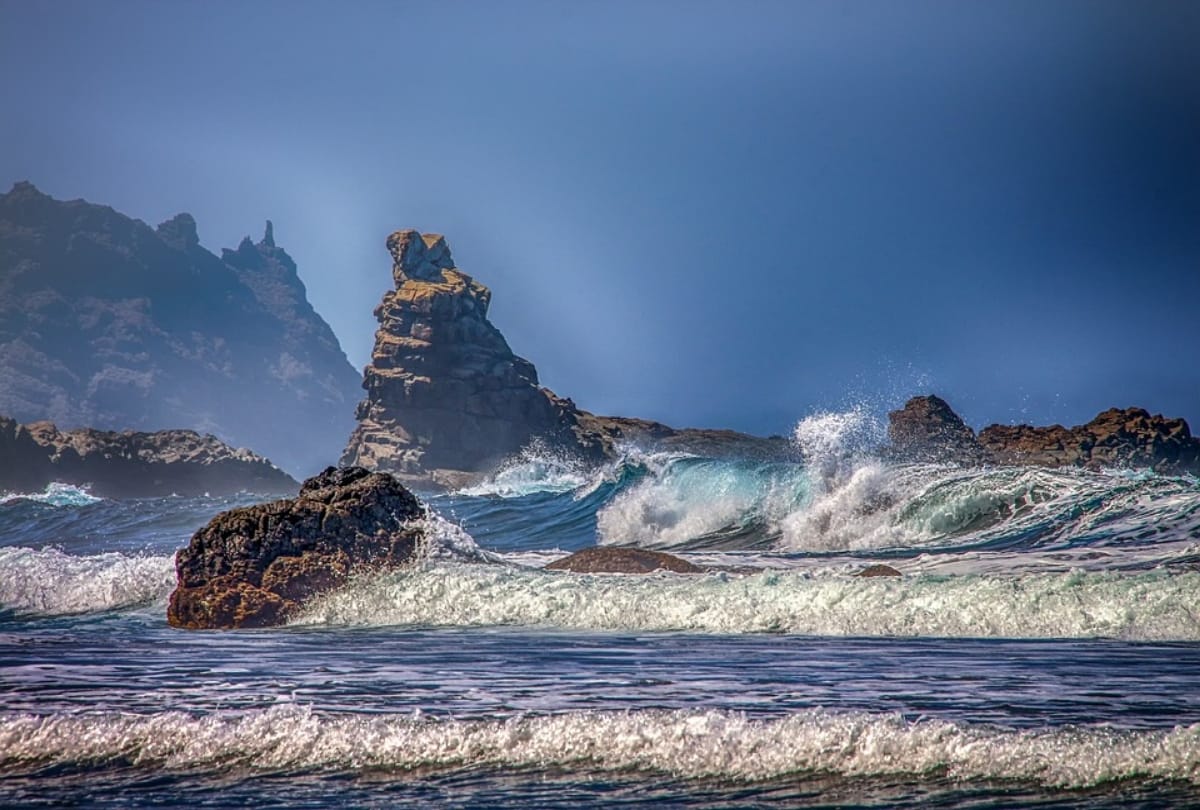 Worlds largest ocean Pacific Ocean interesting facts